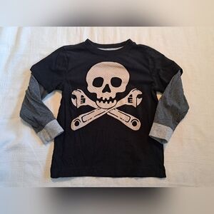 Gymboree boys size 4 long sleeve black Skull shirt VGUC